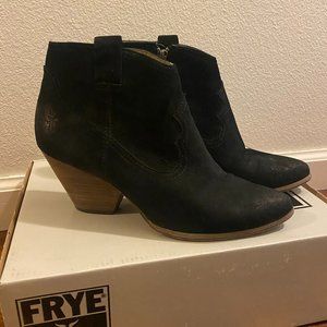 Reina Bootie Frye